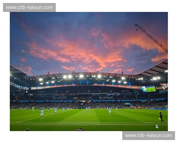 曼彻斯特:半城烟火,半城蓝调——当梦剧场撞上伊蒂哈德,谁才是真正的王者? 曼彻斯特:半城烟火,半城蓝调——当梦剧场撞上伊蒂哈德,谁才是真正的王者?